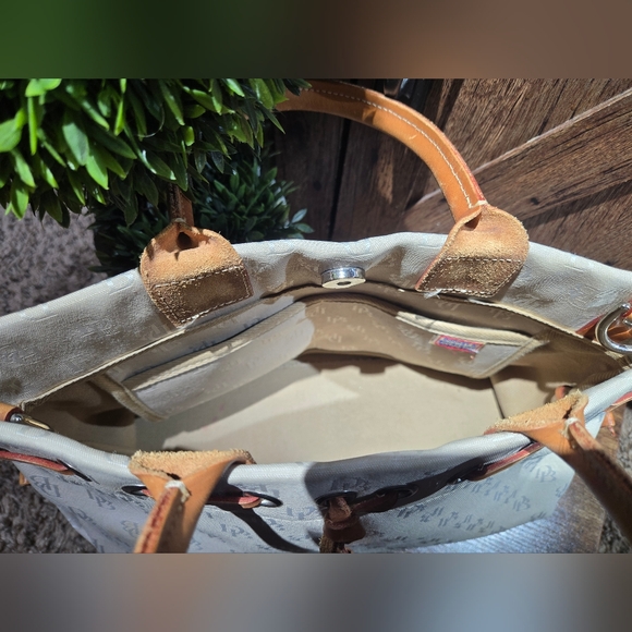 Dooney & Bourke White Satchel - Picture 6 of 10